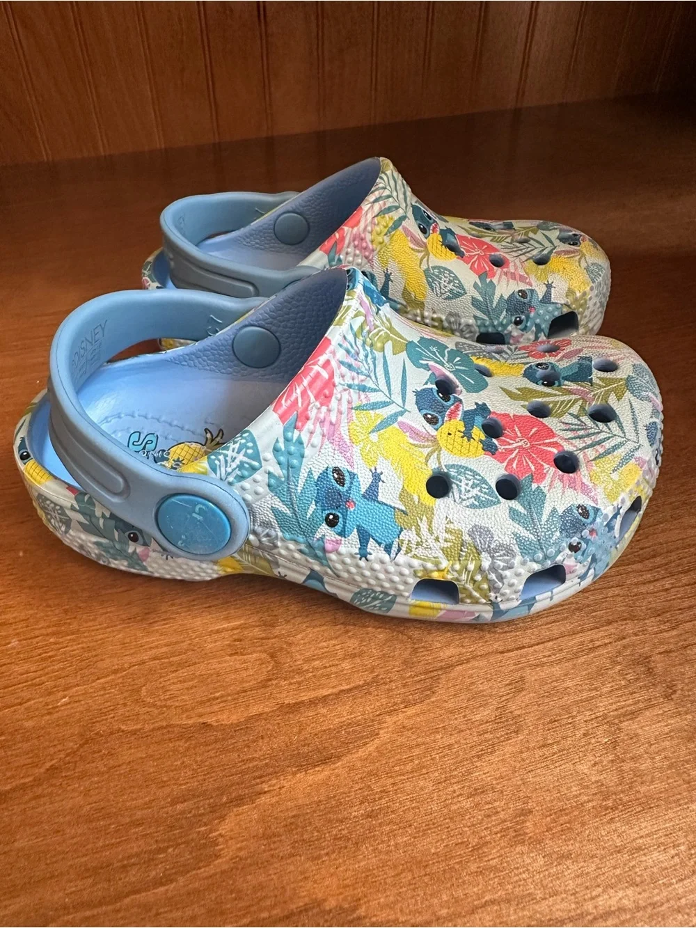 Crocs Disney Blue Floral Stitch Slip-On Clog Sandals Size 7 (Toddler)